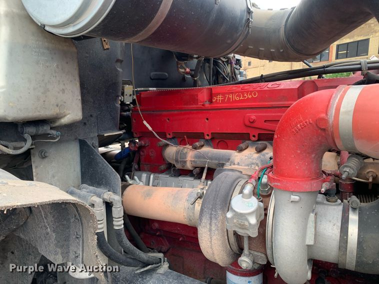 image for item DP8728 2007 Mack CL733  semi truck