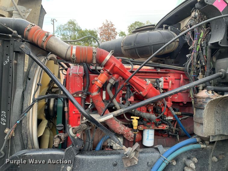 image for item DP8728 2007 Mack CL733  semi truck