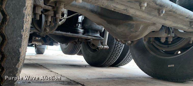 image for item DP8728 2007 Mack CL733  semi truck