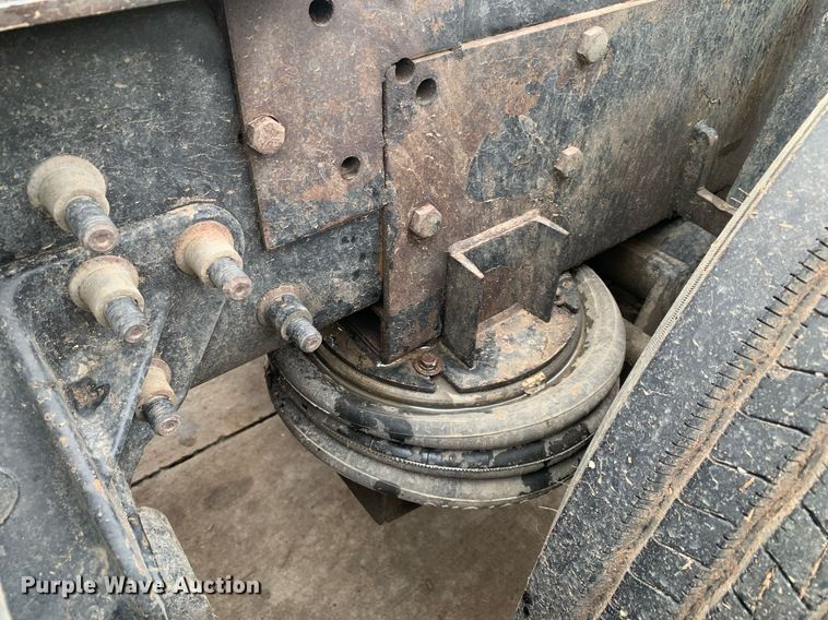 image for item DP8728 2007 Mack CL733  semi truck