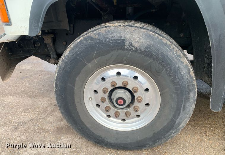 image for item DP8728 2007 Mack CL733  semi truck