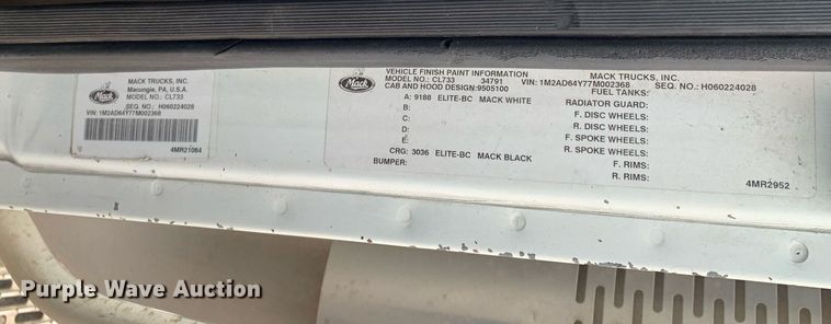 image for item DP8728 2007 Mack CL733  semi truck