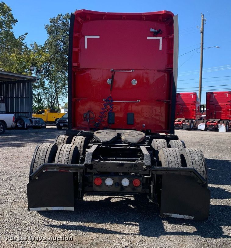 image for item DP8736 2016 Kenworth T680  semi truck