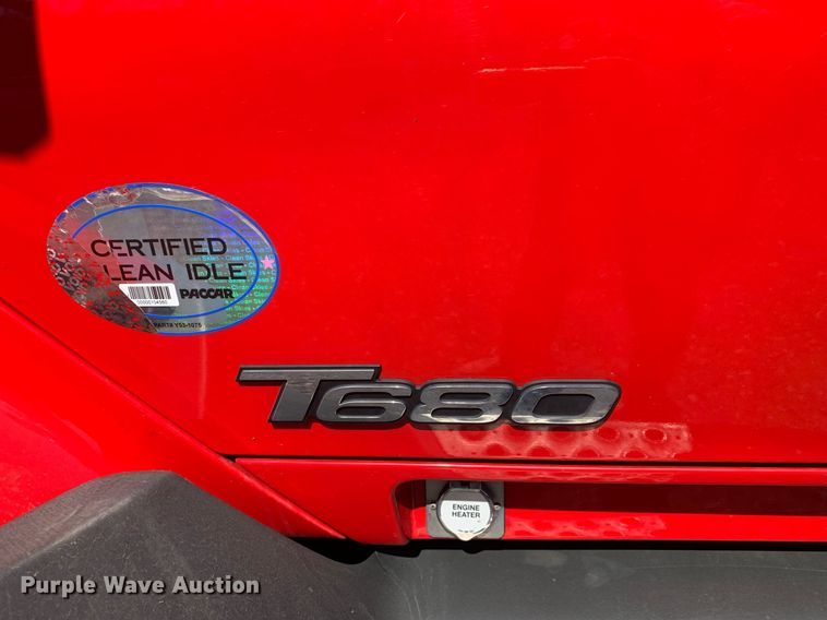 image for item DP8736 2016 Kenworth T680  semi truck