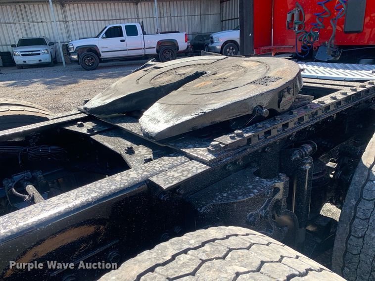 image for item DP8736 2016 Kenworth T680  semi truck