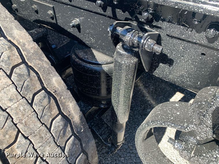 image for item DP8736 2016 Kenworth T680  semi truck