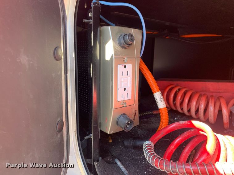 image for item DP8736 2016 Kenworth T680  semi truck