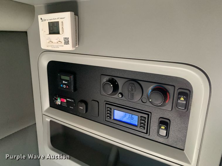 image for item DP8736 2016 Kenworth T680  semi truck