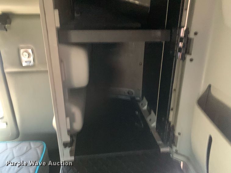 image for item DP8736 2016 Kenworth T680  semi truck