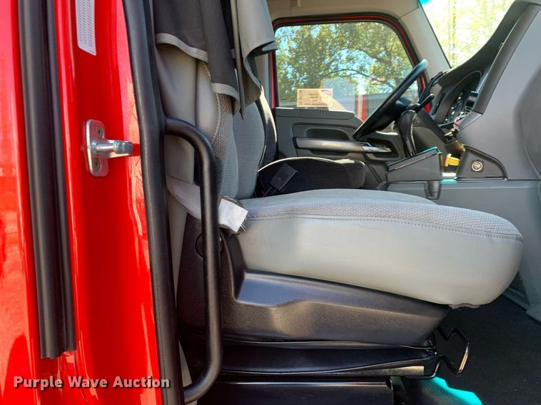 image for item DP8736 2016 Kenworth T680  semi truck