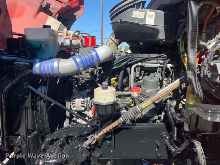 image for item DP8736 2016 Kenworth T680  semi truck