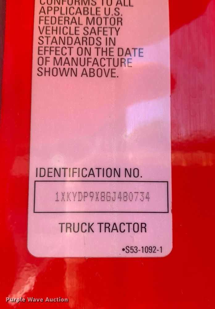 image for item DP8736 2016 Kenworth T680  semi truck