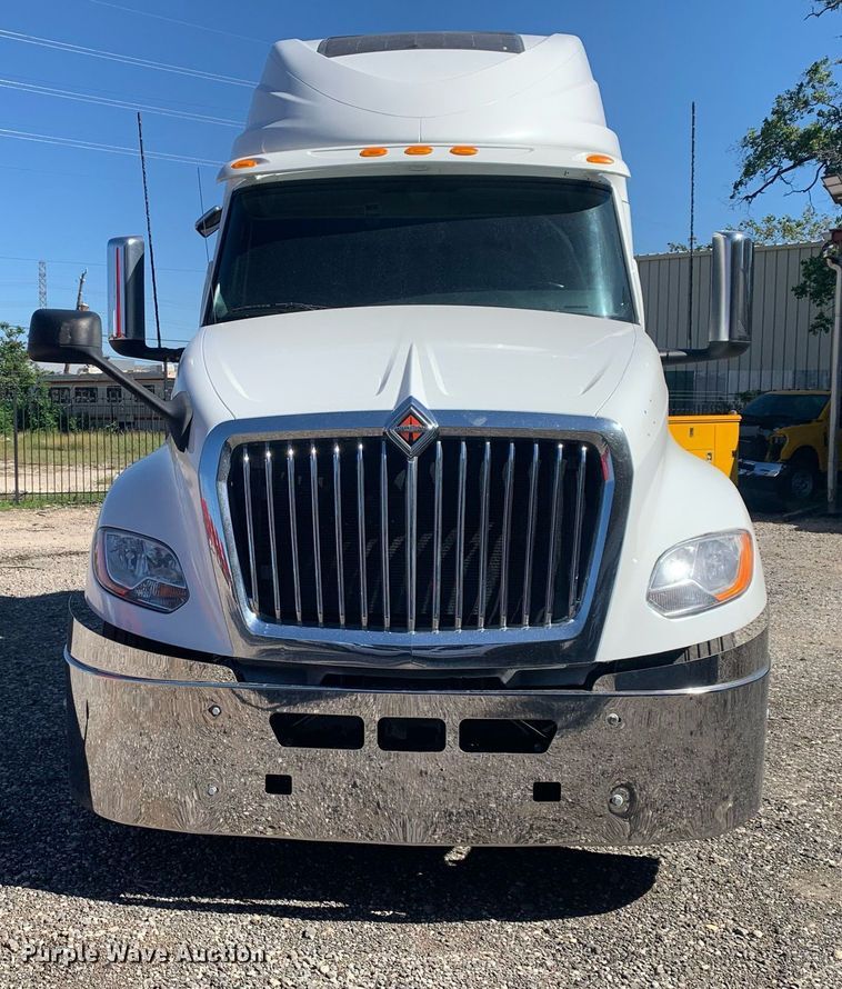 image for item DP8737 2020 International LT625  semi truck