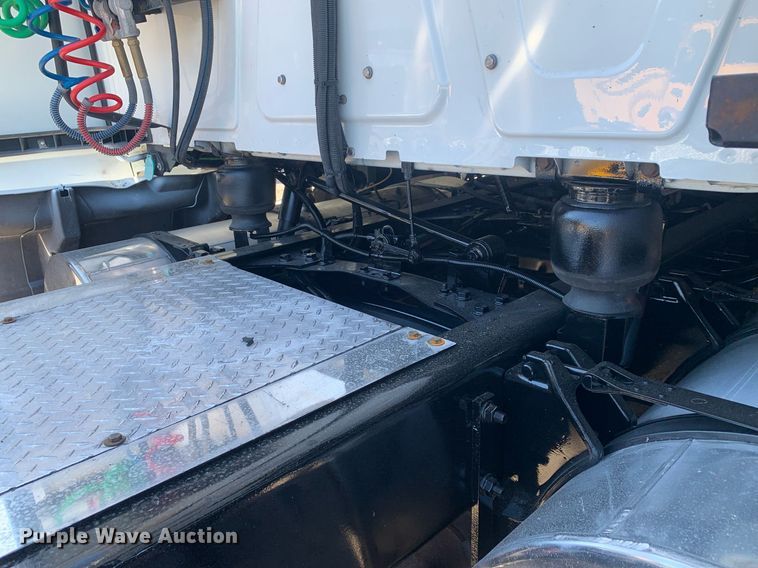 image for item DP8737 2020 International LT625  semi truck