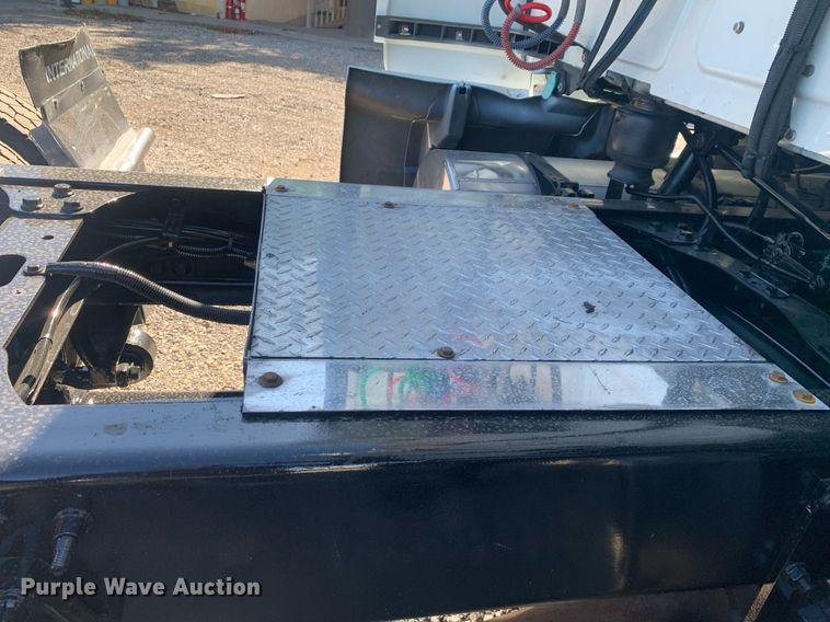 image for item DP8737 2020 International LT625  semi truck