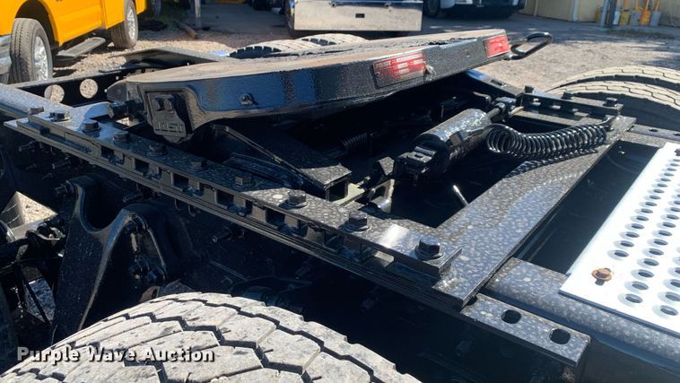 image for item DP8737 2020 International LT625  semi truck