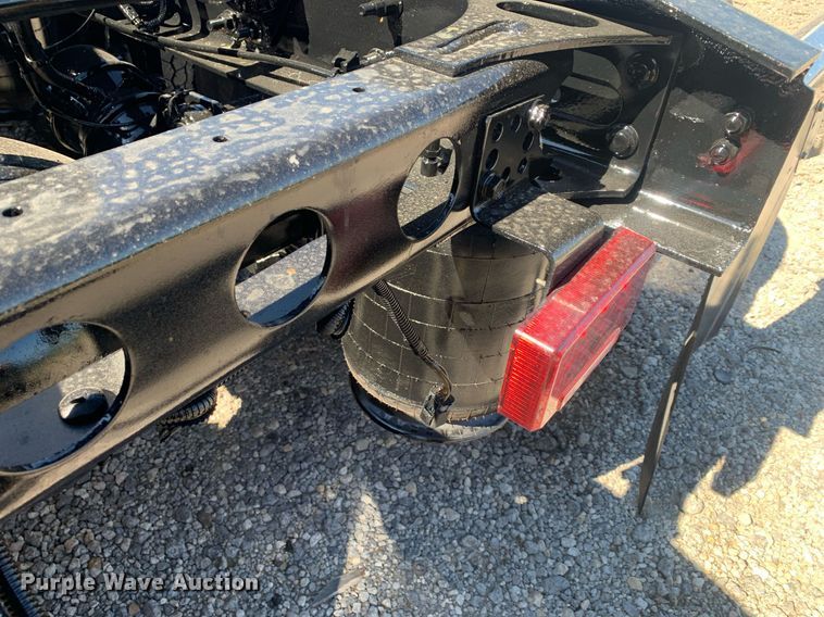 image for item DP8737 2020 International LT625  semi truck