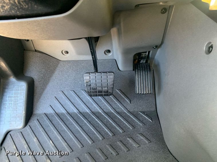 image for item DP8737 2020 International LT625  semi truck