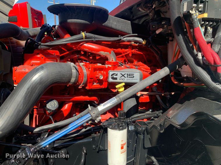 image for item DP8737 2020 International LT625  semi truck