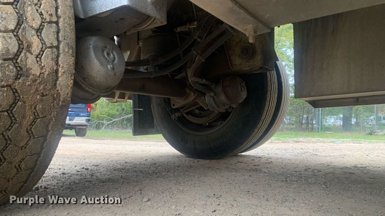 image for item DP8743 2006 Manac AAF-48  flatbed trailer