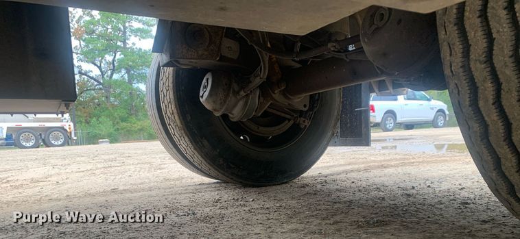 image for item DP8743 2006 Manac AAF-48  flatbed trailer