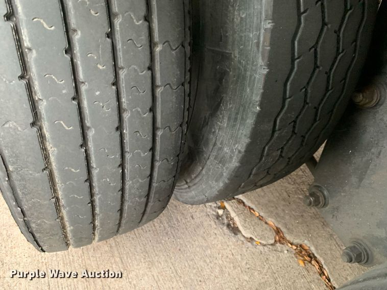 image for item DP8746 2001 Wabash DVCVHPC  dry van trailer