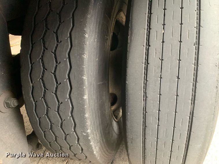 image for item DP8746 2001 Wabash DVCVHPC  dry van trailer