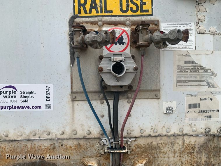 image for item DP8747 2001 Wabash DVCVHPC  dry van trailer