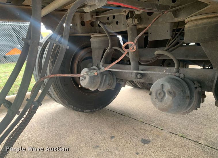 image for item DP8747 2001 Wabash DVCVHPC  dry van trailer