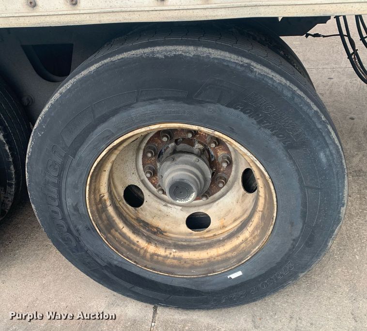 image for item DP8747 2001 Wabash DVCVHPC  dry van trailer