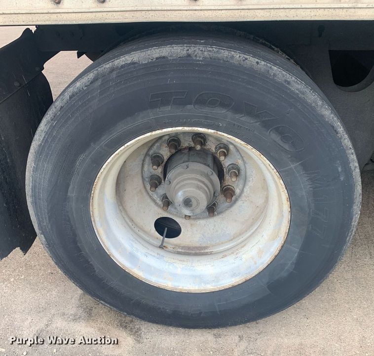 image for item DP8747 2001 Wabash DVCVHPC  dry van trailer