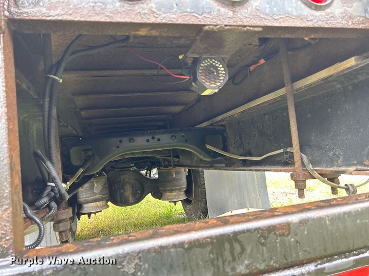 image for item DQ0938 2013 Freightliner Business Class M2  flatbed truck