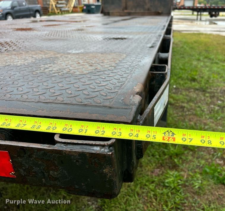 image for item DQ0938 2013 Freightliner Business Class M2  flatbed truck