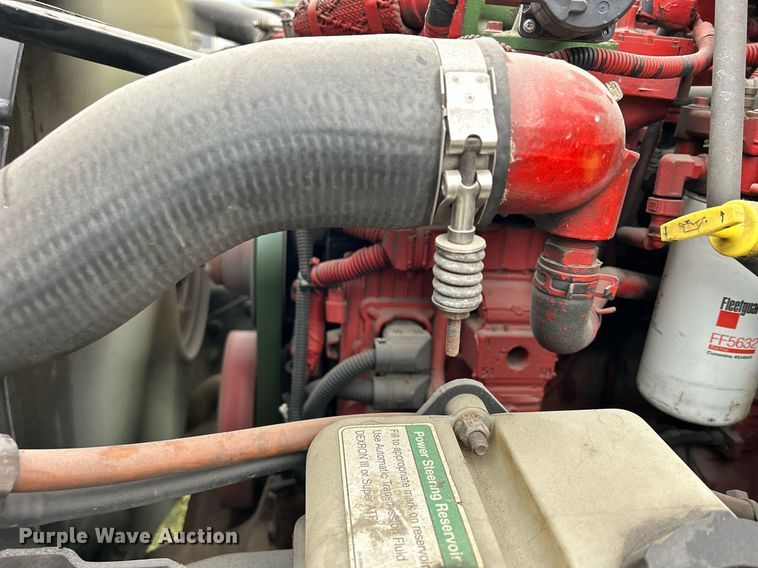 image for item DQ0938 2013 Freightliner Business Class M2  flatbed truck