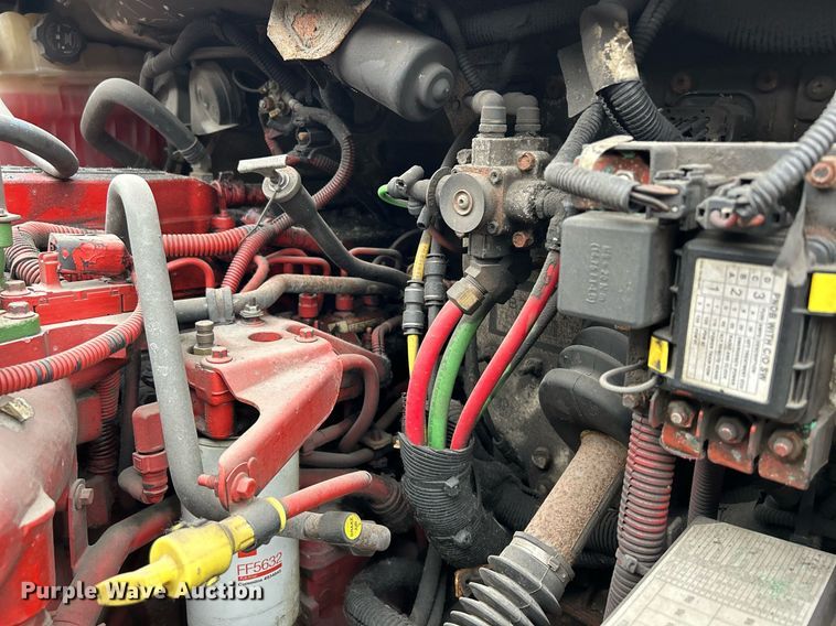 image for item DQ0938 2013 Freightliner Business Class M2  flatbed truck