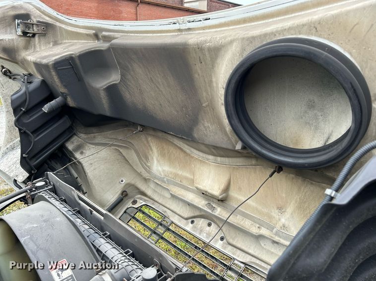 image for item DQ0938 2013 Freightliner Business Class M2  flatbed truck