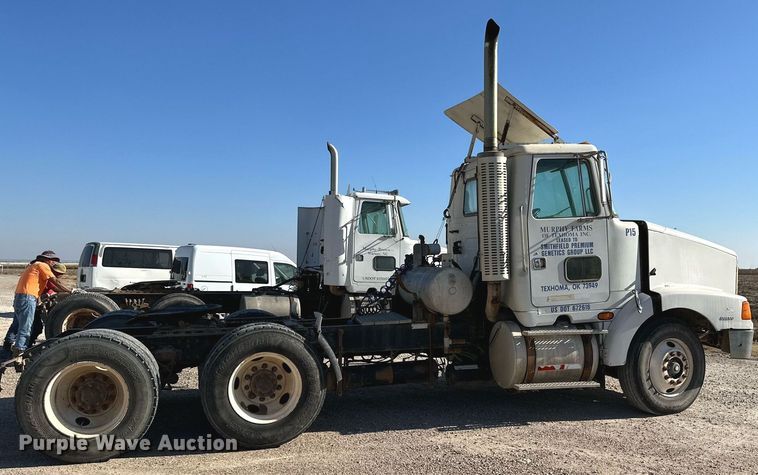 image for item DQ1478 1997 Volvo WCA  semi truck