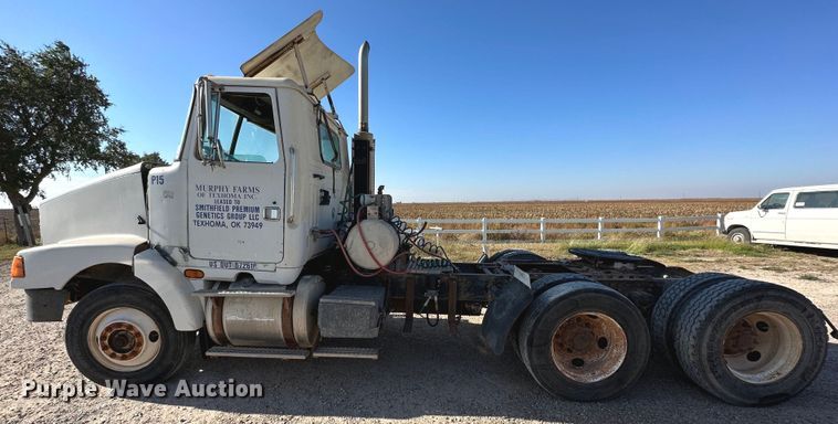 image for item DQ1478 1997 Volvo WCA  semi truck