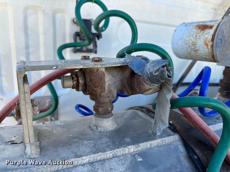 image for item DQ1478 1997 Volvo WCA  semi truck