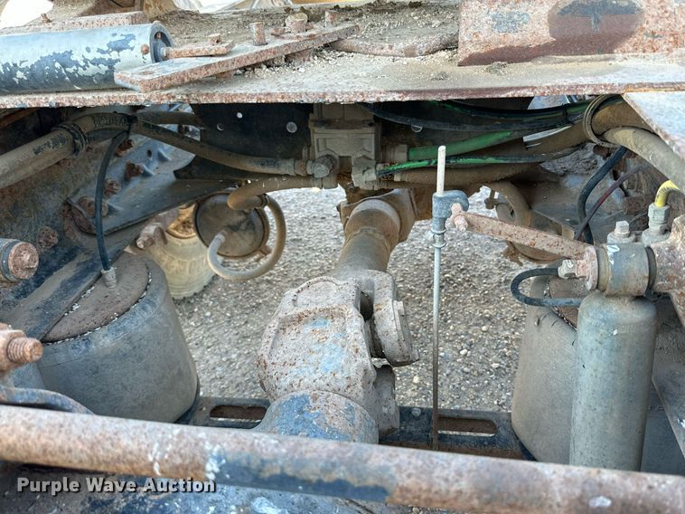 image for item DQ1478 1997 Volvo WCA  semi truck