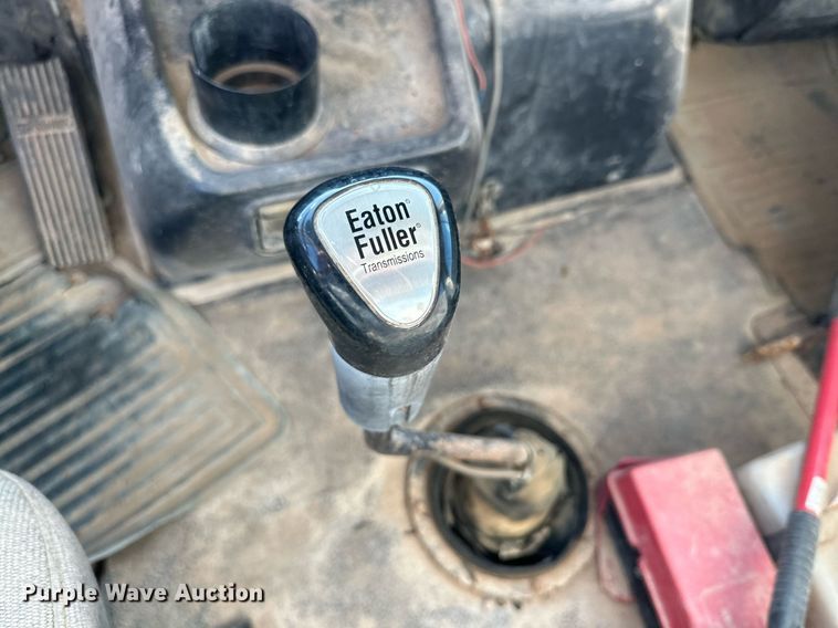 image for item DQ1478 1997 Volvo WCA  semi truck