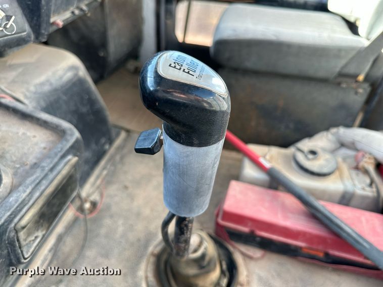 image for item DQ1478 1997 Volvo WCA  semi truck