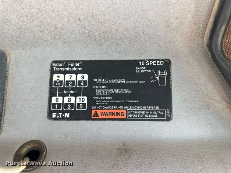 image for item DQ1478 1997 Volvo WCA  semi truck