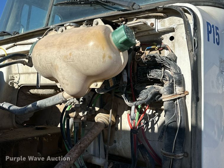 image for item DQ1478 1997 Volvo WCA  semi truck