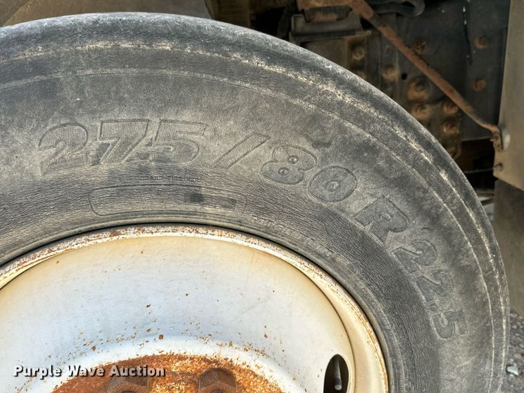 image for item DQ1478 1997 Volvo WCA  semi truck