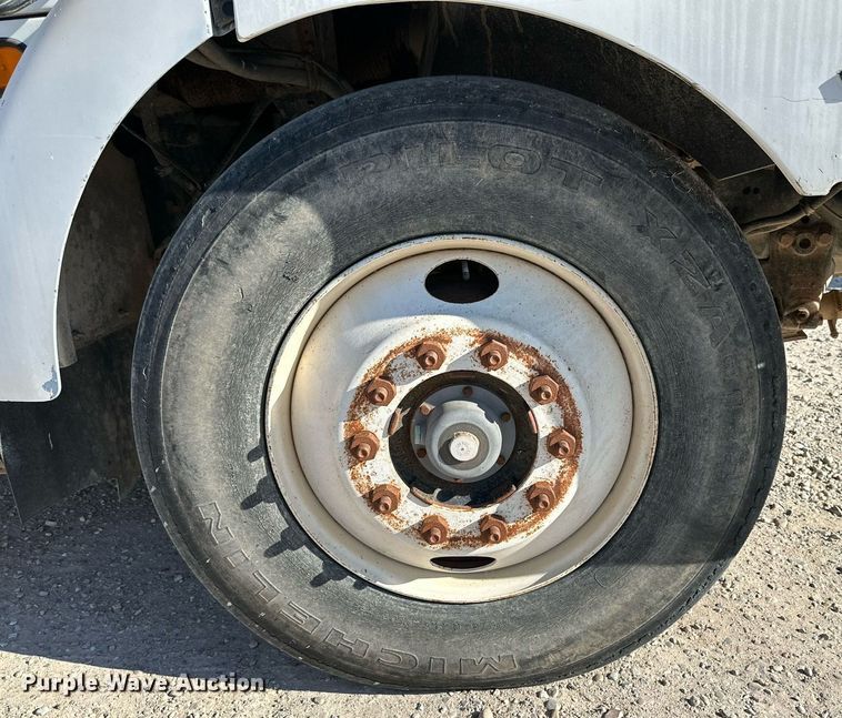 image for item DQ1478 1997 Volvo WCA  semi truck