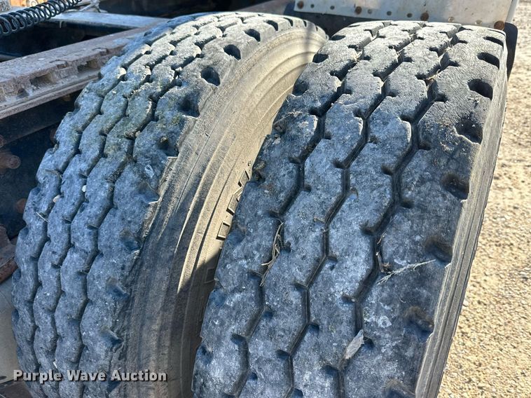 image for item DQ1478 1997 Volvo WCA  semi truck