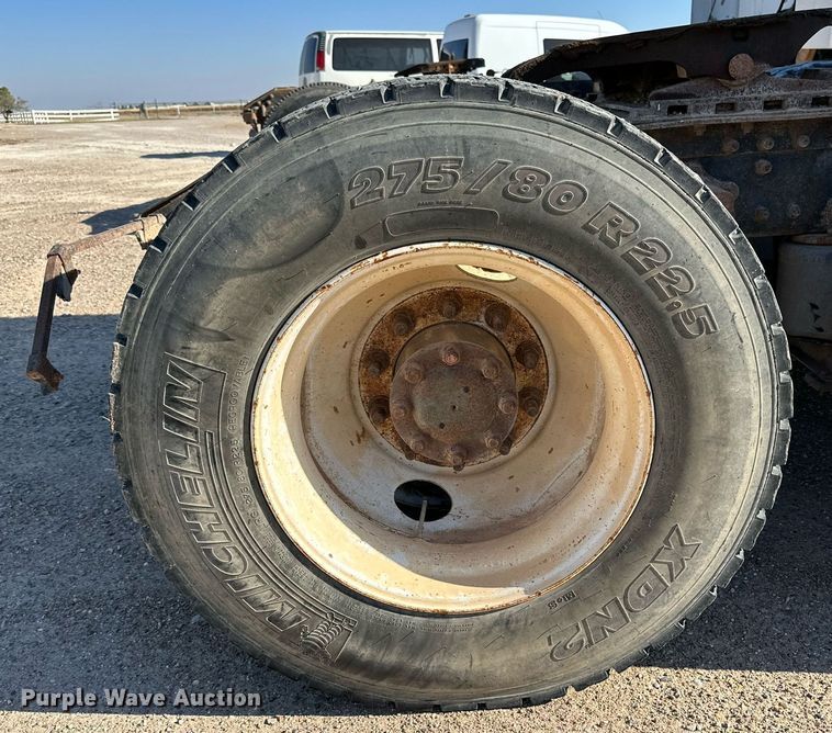 image for item DQ1478 1997 Volvo WCA  semi truck