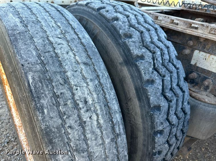 image for item DQ1478 1997 Volvo WCA  semi truck