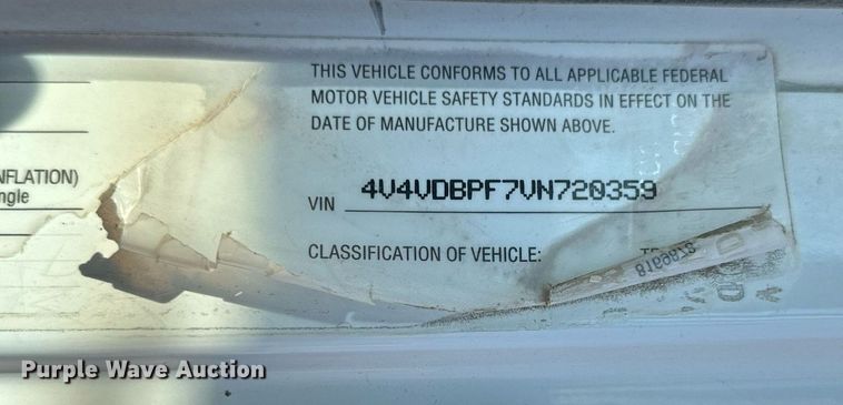 image for item DQ1478 1997 Volvo WCA  semi truck